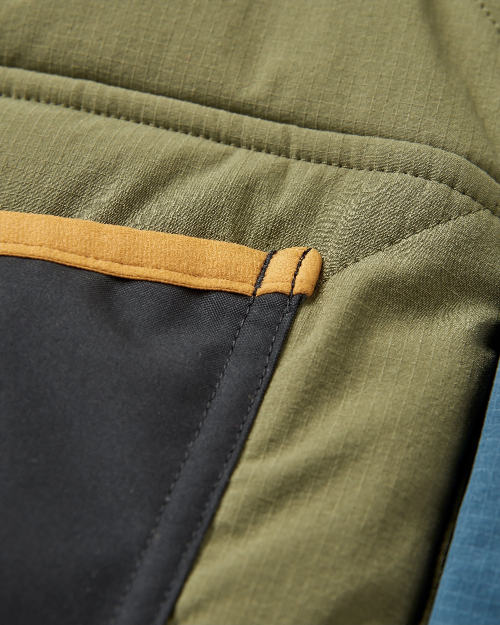 Campscape Recycled Fleece Lined Parka - Black/Khaki - Flatlay