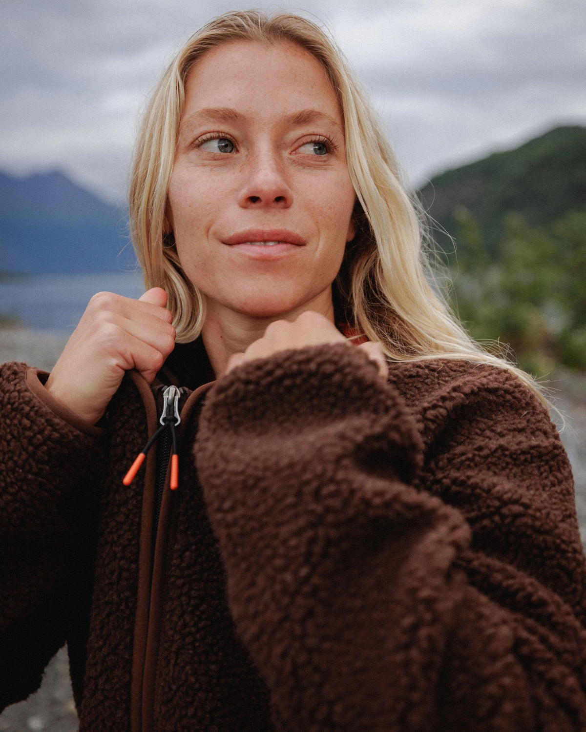 Tawny Deep-Pile Sherpa Fleece - Chestnut - Lifestyle