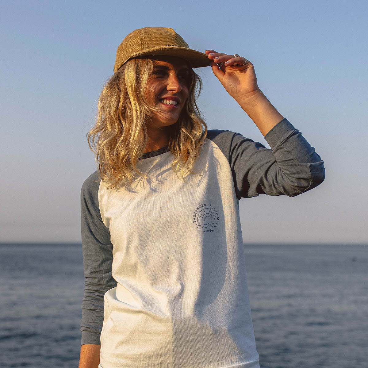 Rainbow LS T-Shirt - Stone Blue - Lifestyle