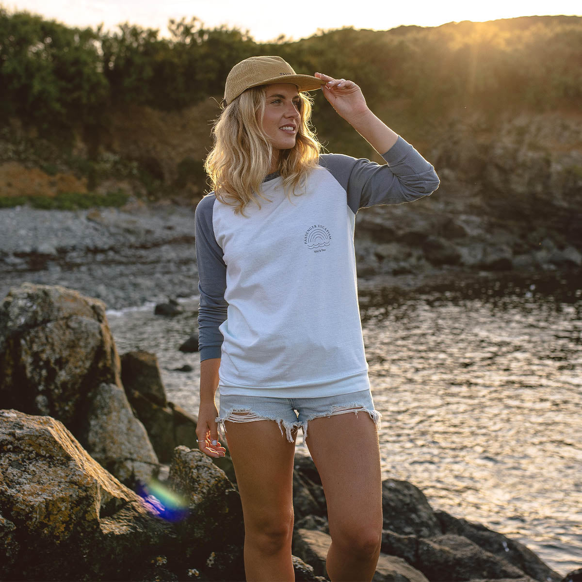 Rainbow LS T-Shirt - Stone Blue - Lifestyle