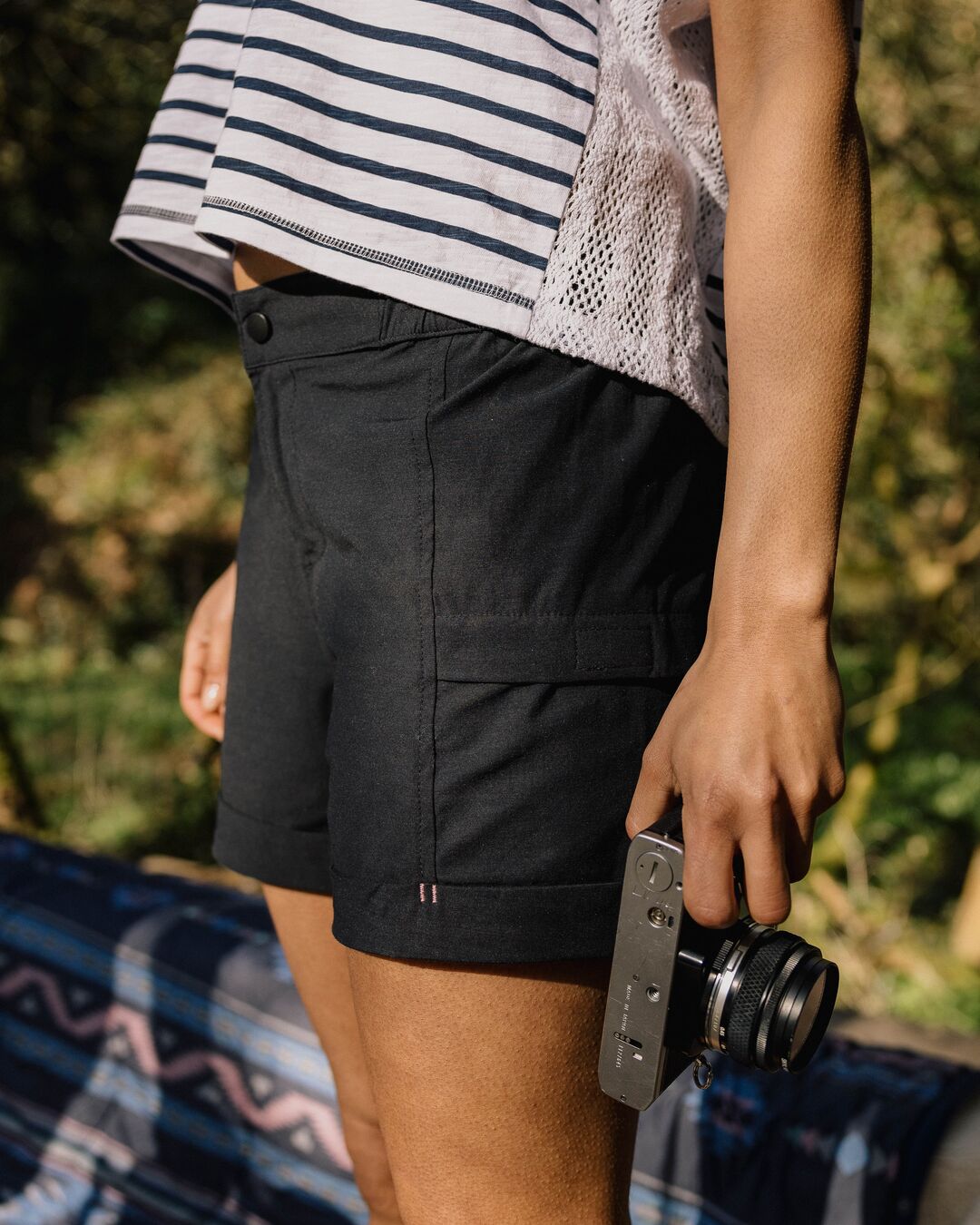 Laura All Purpose Short - True Black - Lifestyle
