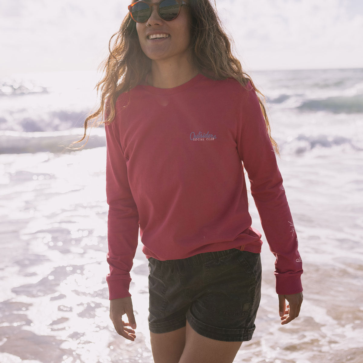 Dawn LS T-Shirt - Earth Red - Lifestyle
