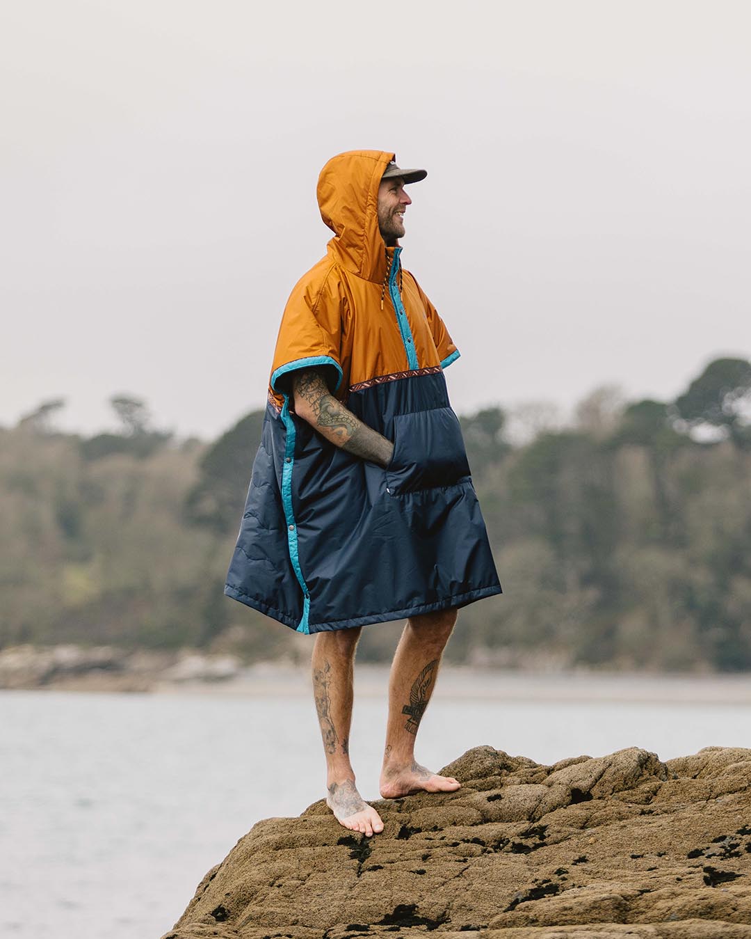 Outback Pull Over Changing Robe - Glazed Ginger/Deep Navy - Lifestyle